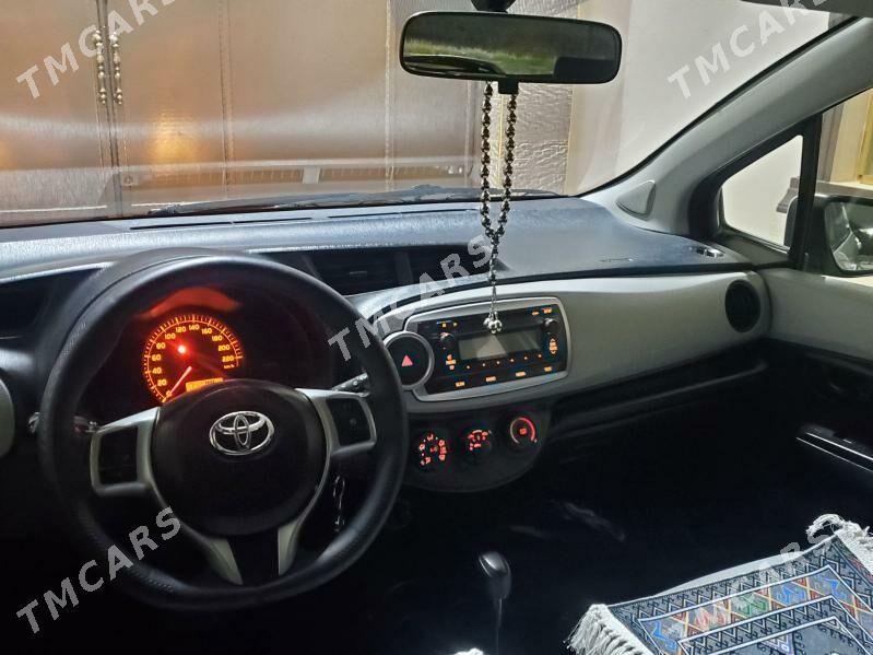 Toyota Yaris 2012 - 155 000 TMT - Ашхабад - img 4