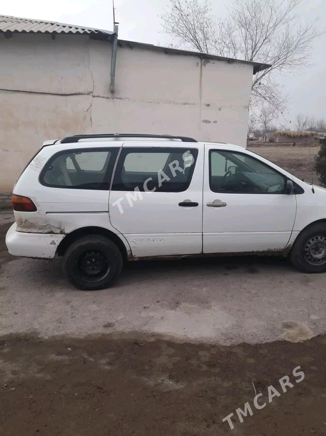 Toyota Sienna 1999 - 90 000 TMT - Gubadag - img 6