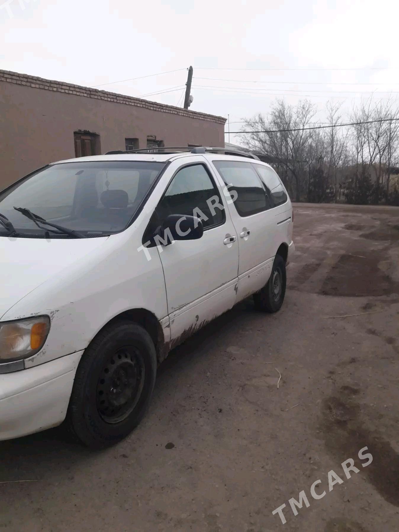 Toyota Sienna 1999 - 90 000 TMT - Gubadag - img 3