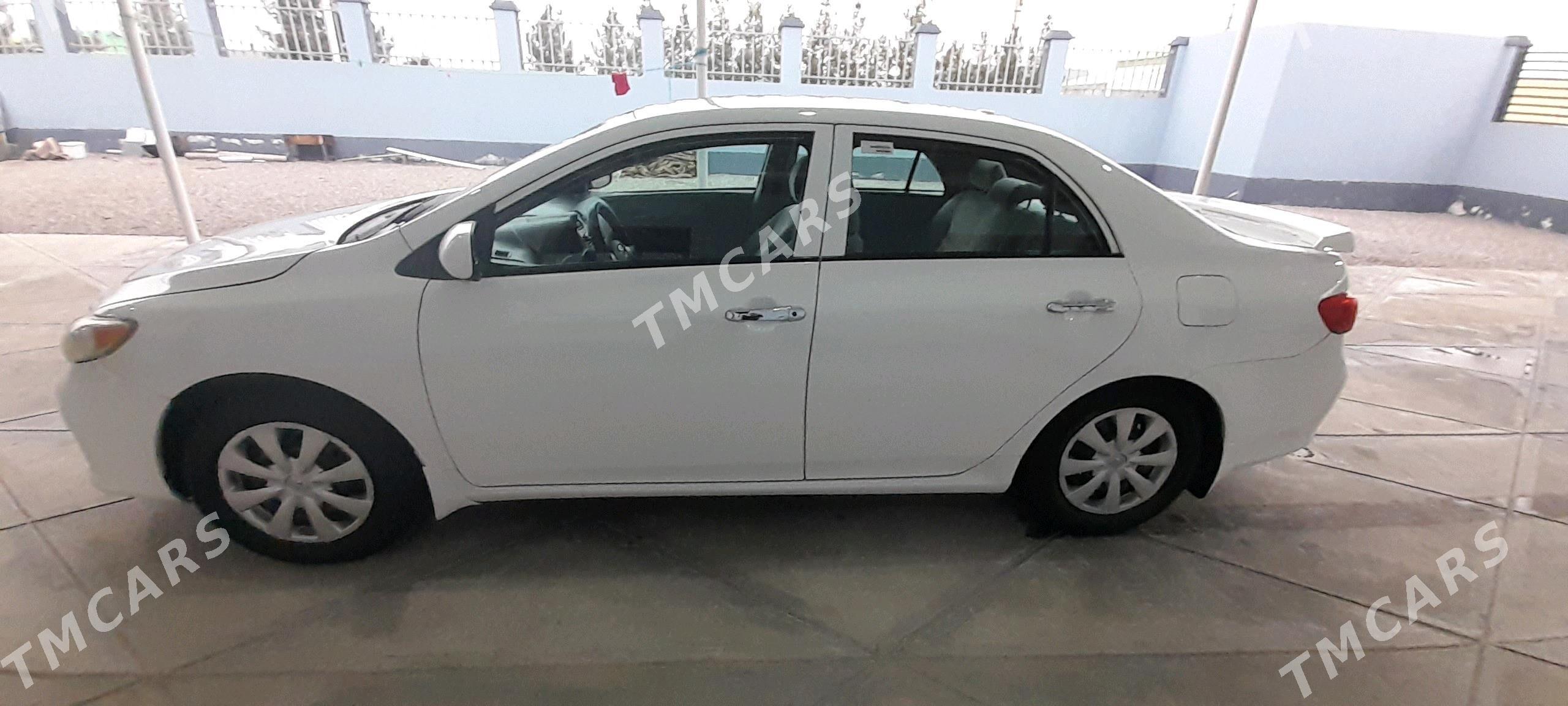 Toyota Corolla 2010 - 143 000 TMT - Ашхабад - img 3