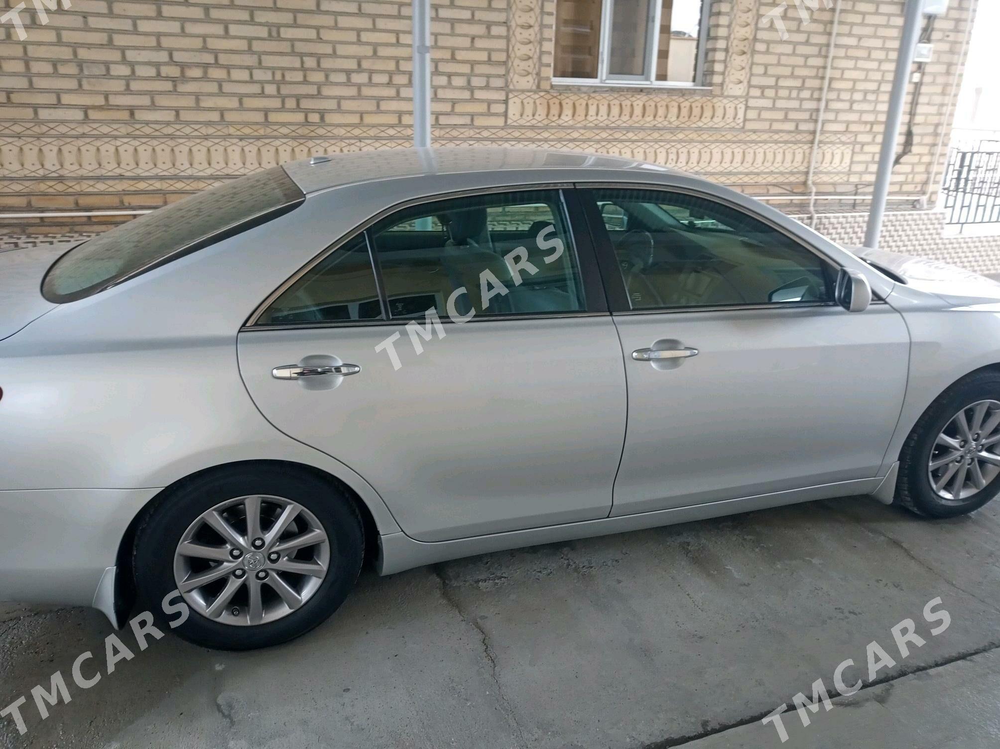 Toyota Camry 2010 - 185 000 TMT - Gyzylarbat - img 8