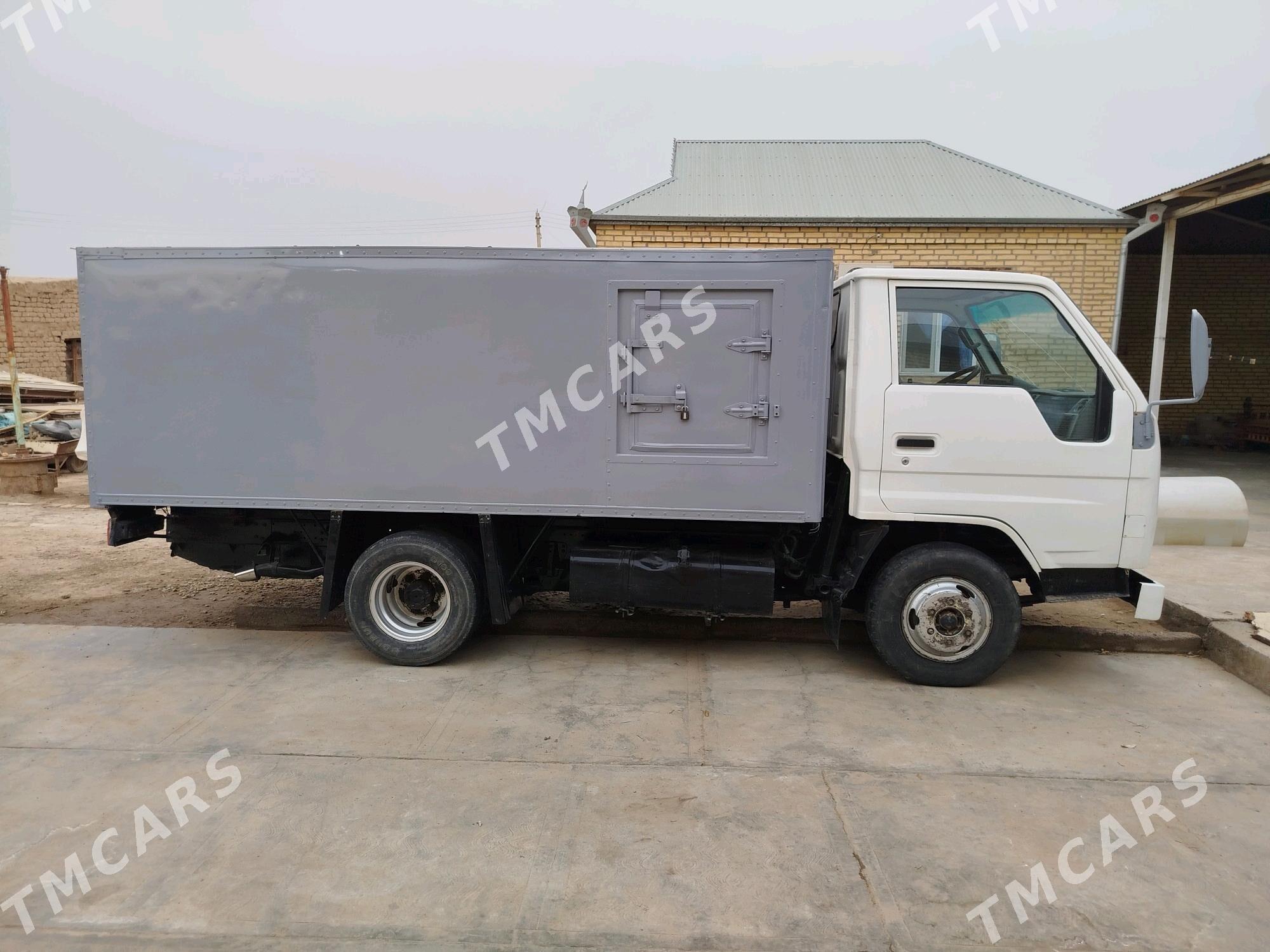 Mitsubishi Canter 1992 - 140 000 TMT - Murgap - img 2