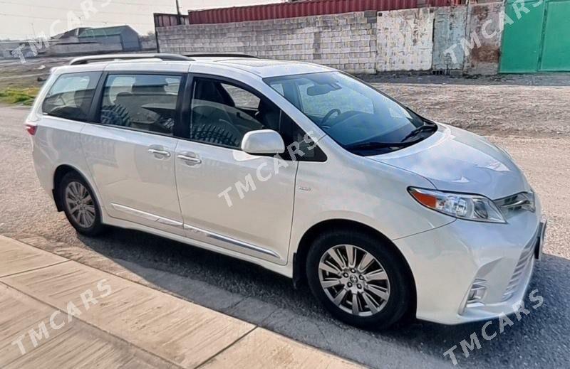 Toyota Sienna 2018 - 460 000 TMT - Ашхабад - img 7