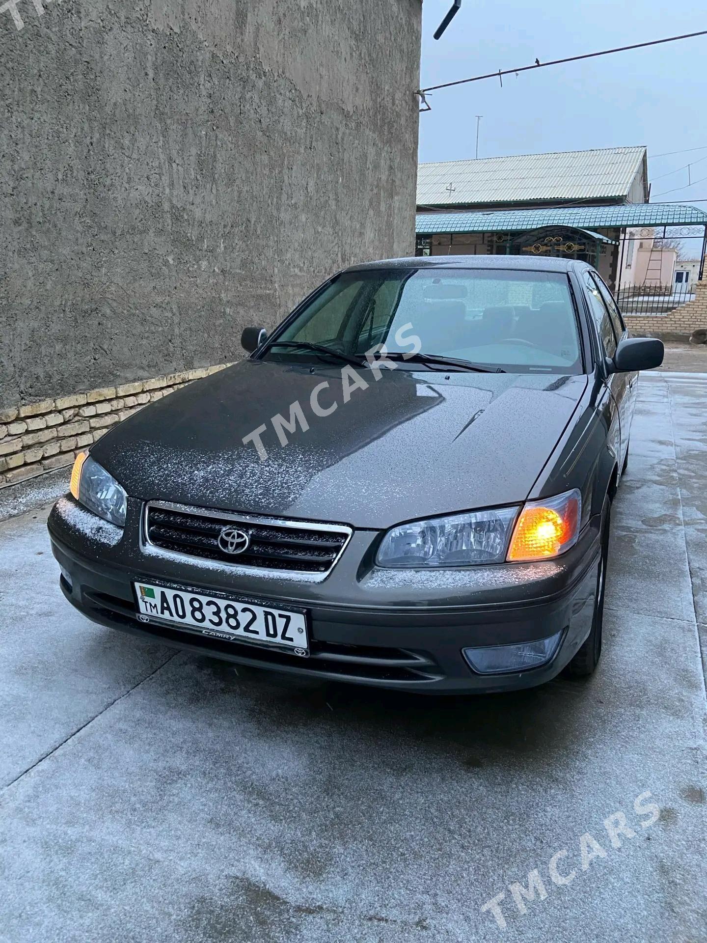 Toyota Camry 2000 - 128 000 TMT - Дашогуз - img 5