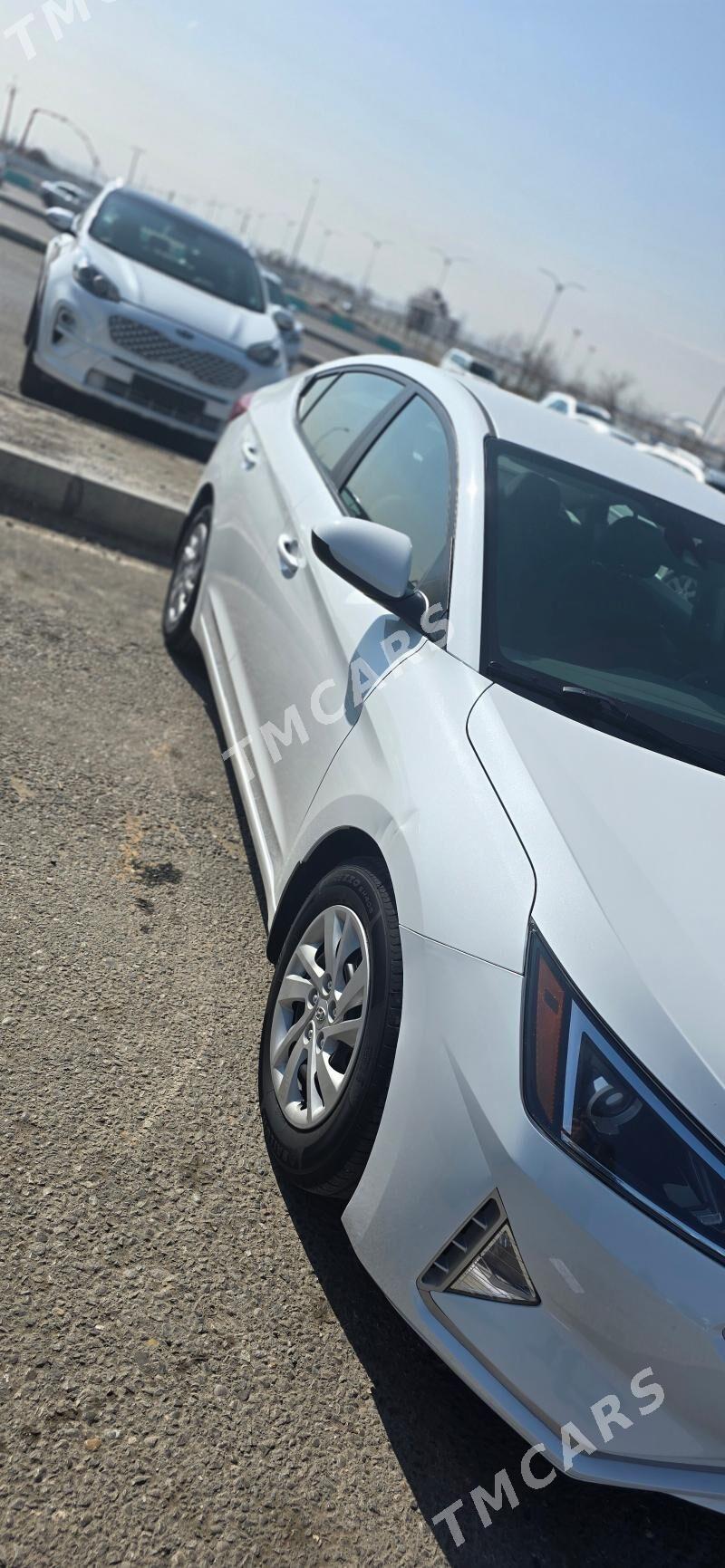 Hyundai Elantra 2020 - 210 000 TMT - Aşgabat - img 4