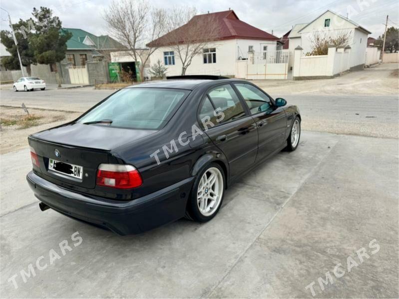 BMW E39 2000 - 140 000 TMT - Балканабат - img 3