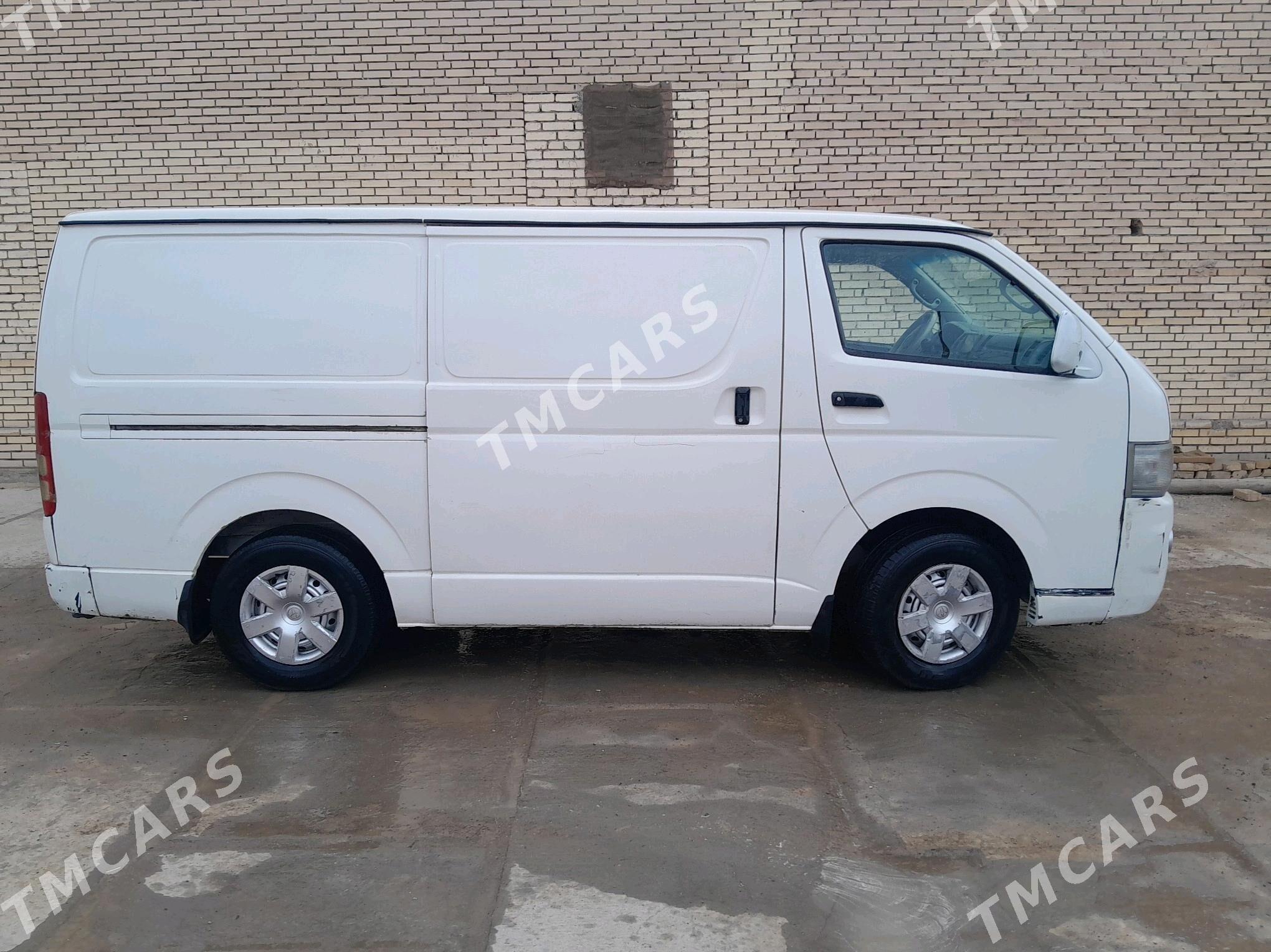 Toyota Hiace 2006 - 160 000 TMT - Mary - img 3