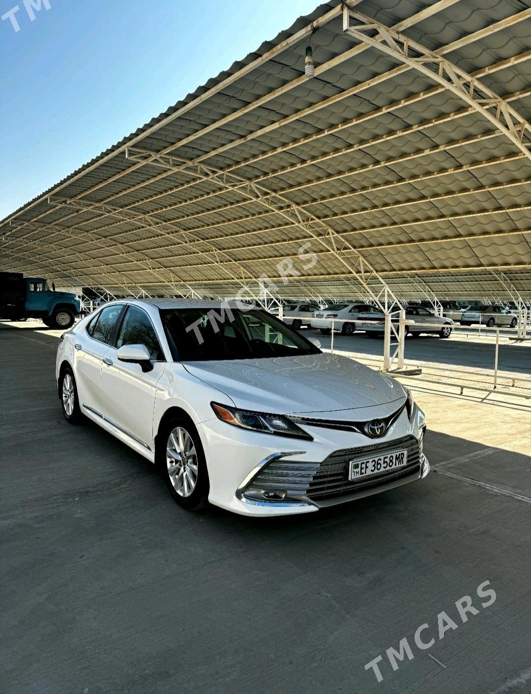 Toyota Camry 2020 - 300 000 TMT - Baýramaly - img 2