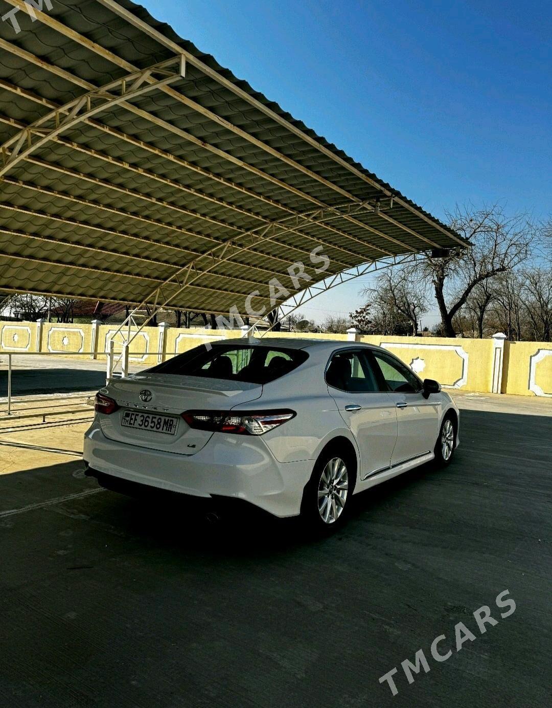 Toyota Camry 2020 - 300 000 TMT - Baýramaly - img 3