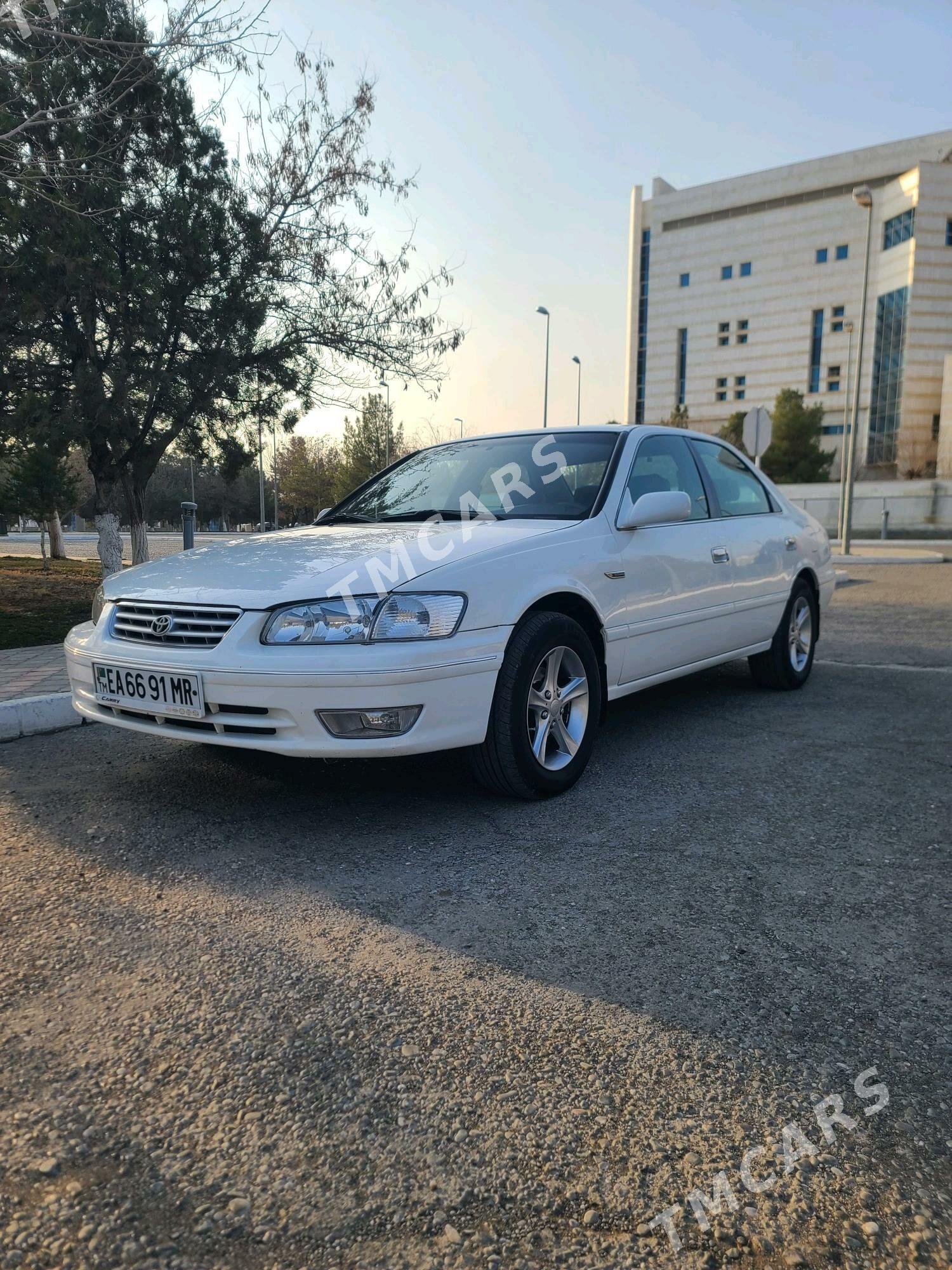 Toyota Camry 2001 - 130 000 TMT - Мары - img 3