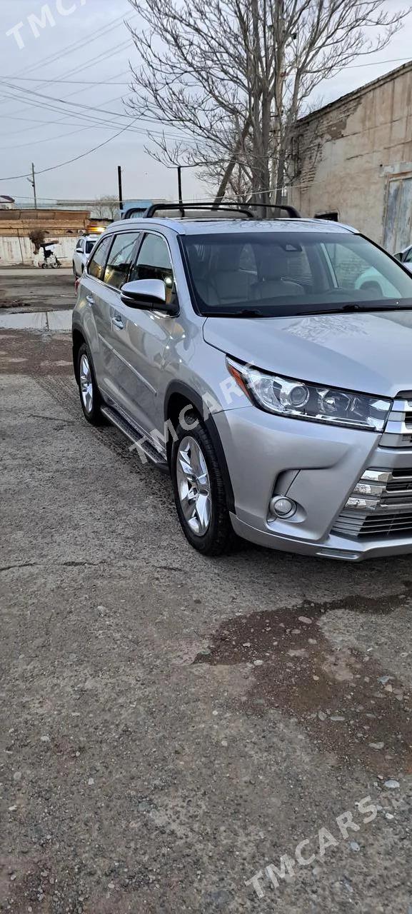 Toyota Highlander 2019 - 480 000 TMT - Мары - img 4