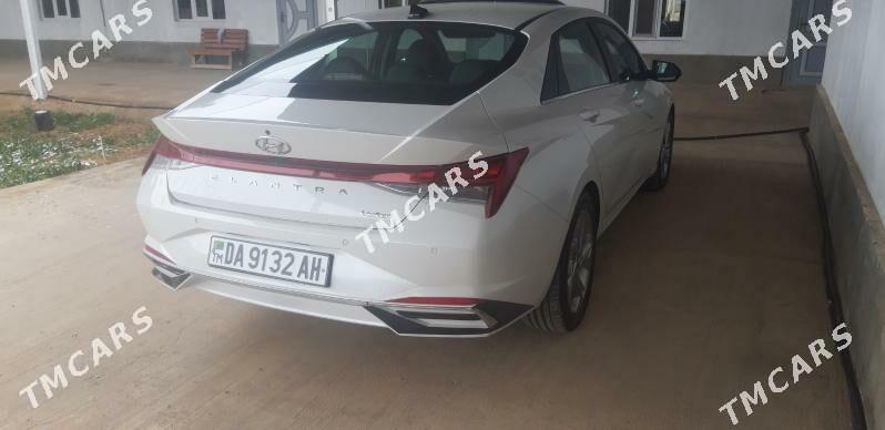 Hyundai Elantra 2021 - 257 000 TMT - Яшлык - img 2