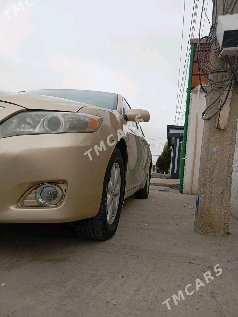 Toyota Camry 2011 - 180 000 TMT - Теджен - img 3