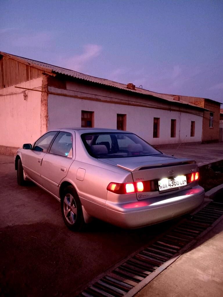 Toyota Camry 2001 - 105 000 TMT - Дянев - img 3