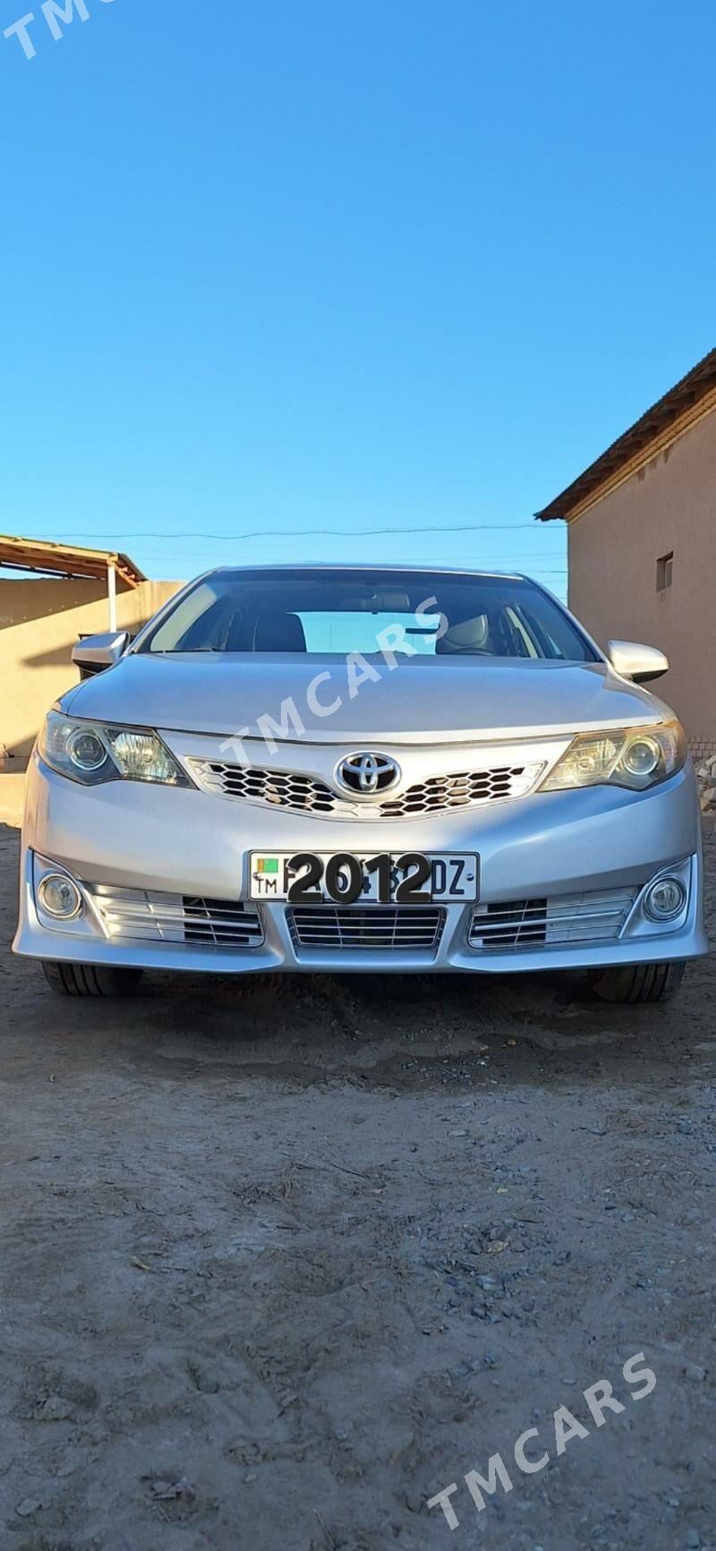 Toyota Camry 2012 - 220 000 TMT - Türkmenbaşy etr. - img 5