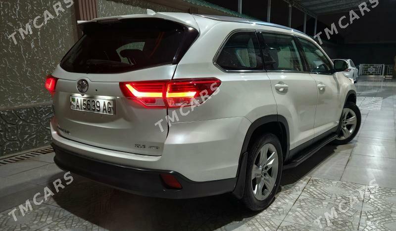 Toyota Highlander 2019 - 370 000 TMT - Aşgabat - img 4