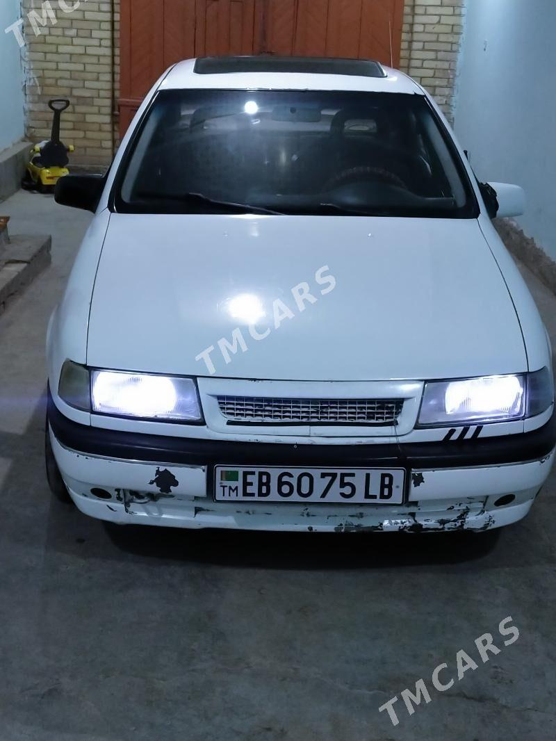 Opel Vectra 1992 - 19 000 TMT - Дянев - img 2