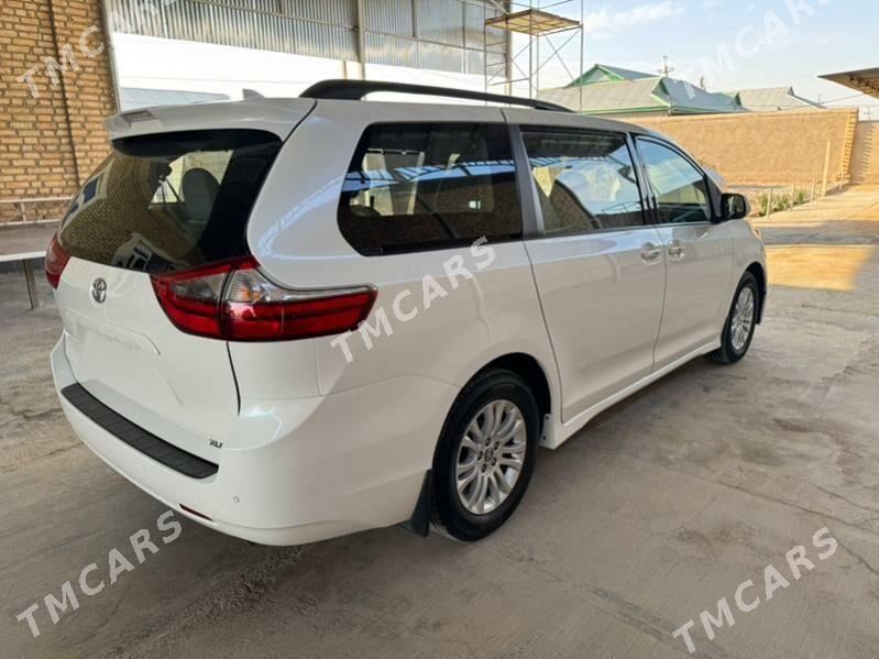 Toyota Sienna 2019 - 410 000 TMT - Мары - img 2