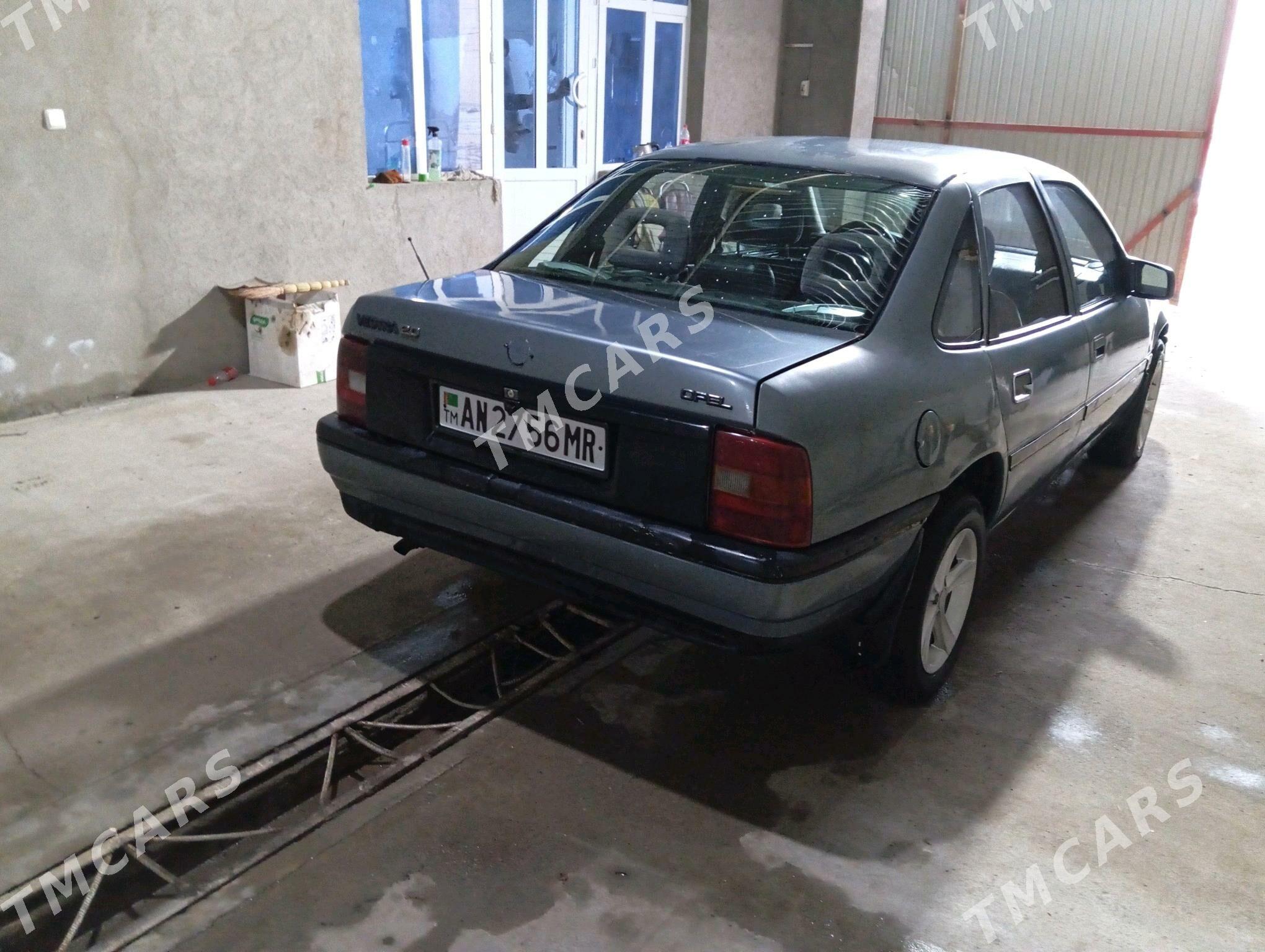 Opel Vectra 1989 - 25 000 TMT - Туркменгала - img 5