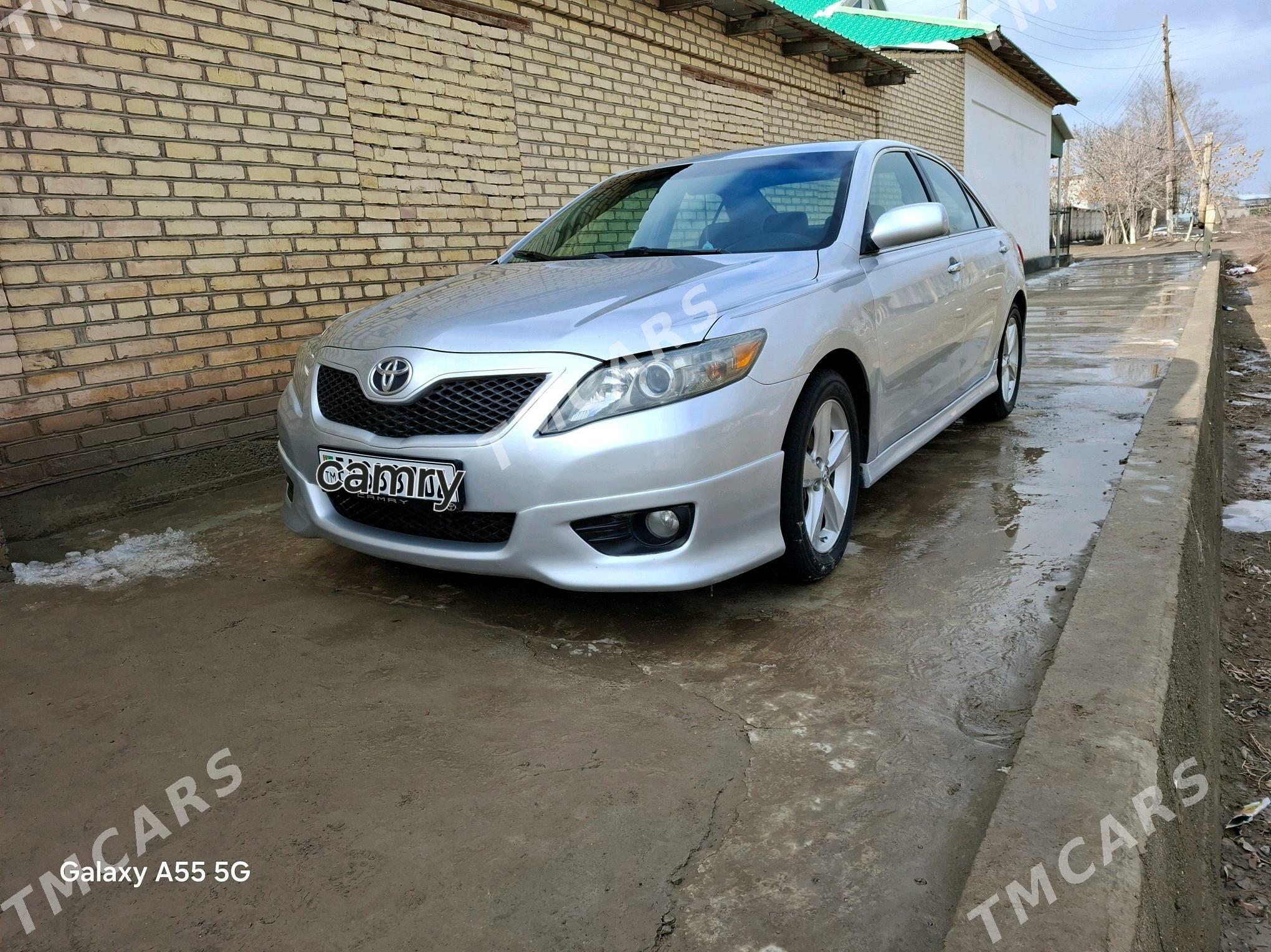 Toyota Camry 2010 - 190 000 TMT - Köneürgenç - img 3