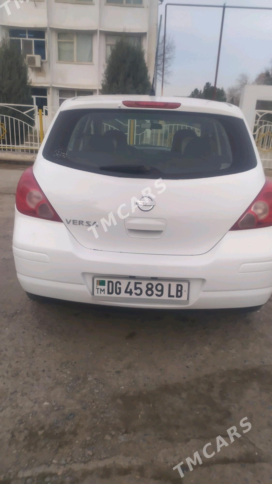 Nissan Versa 2010 - 90 000 TMT - Чарджоу - img 2