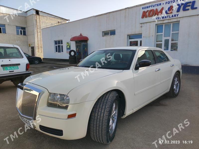 Chrysler 300C 2005 - 105 000 TMT - Görogly (Tagta) - img 4