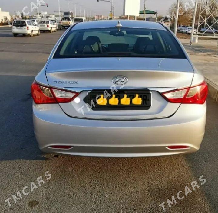 Hyundai Sonata 2011 - 125 000 TMT - Мары - img 2