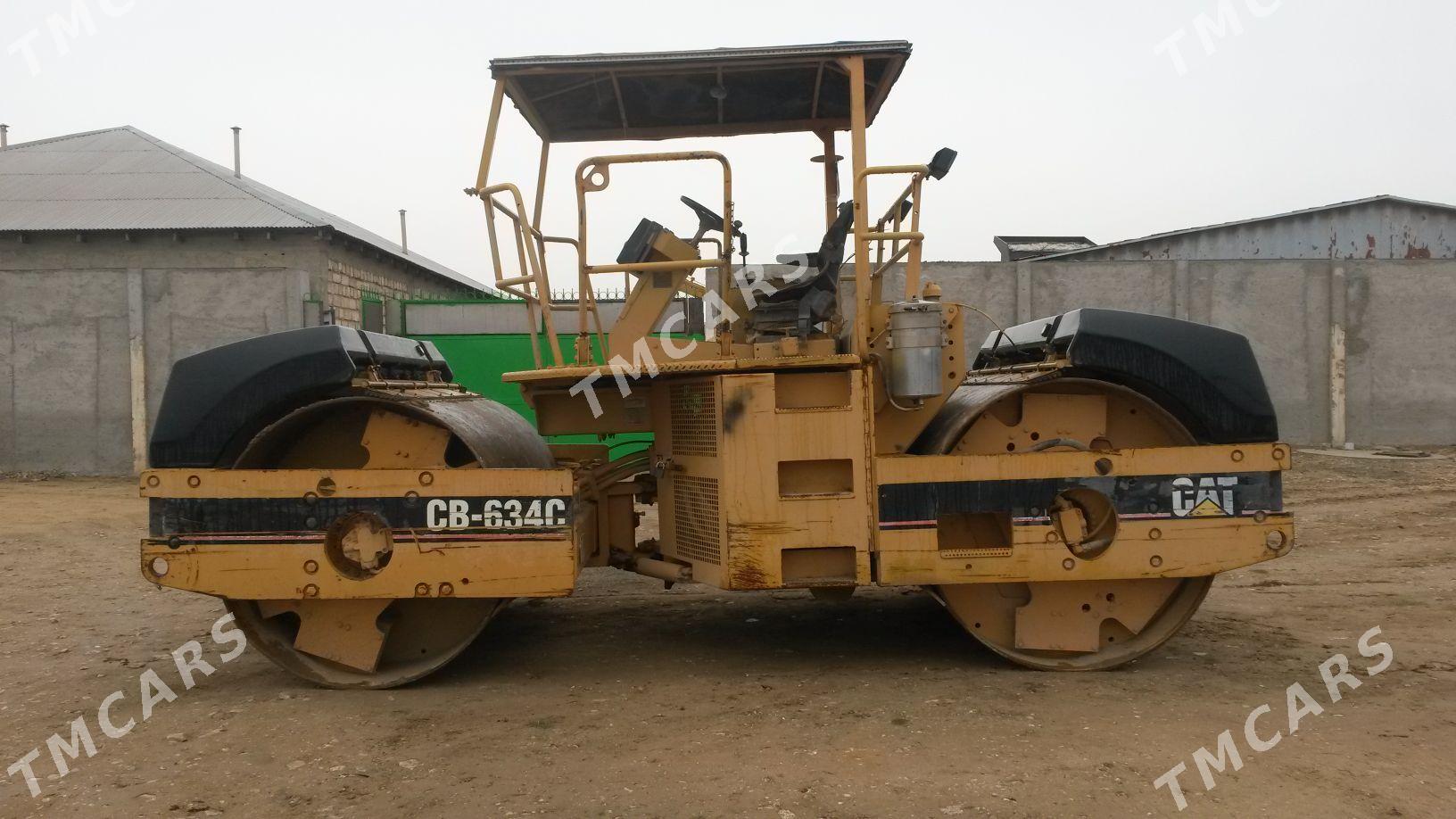 Caterpillar Dozer 2004 - 1 176 000 TMT - Balkanabat - img 3