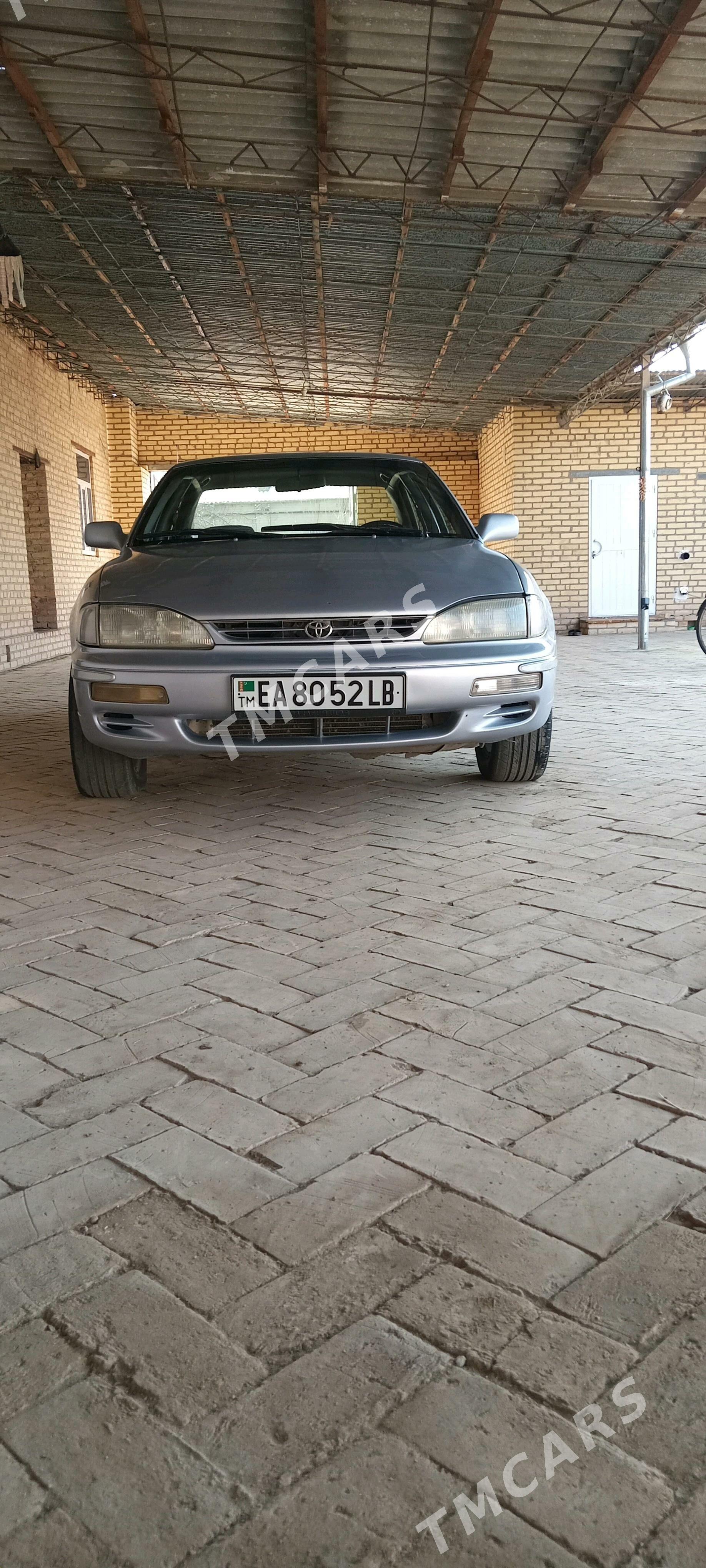 Toyota Camry 1995 - 90 000 TMT - Halaç - img 4