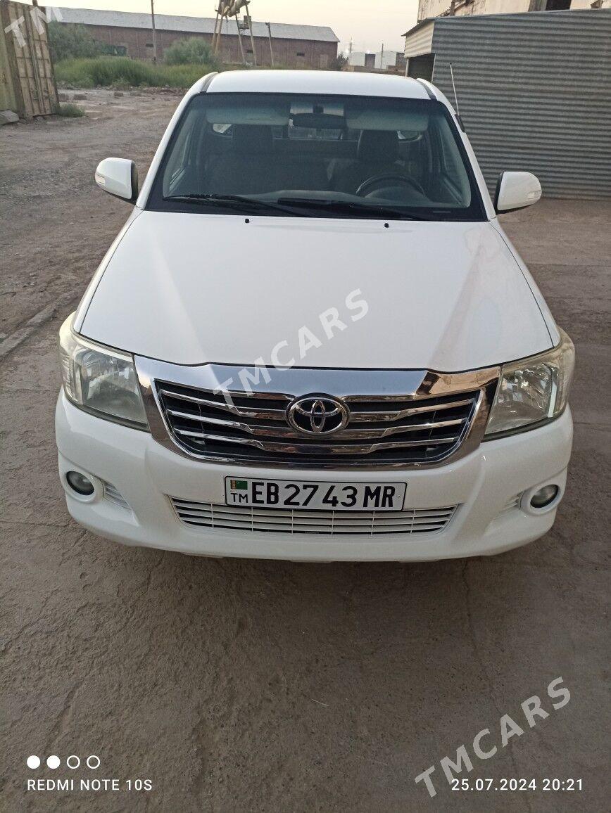 Toyota Hilux 2015 - 225 000 TMT - Mary - img 4