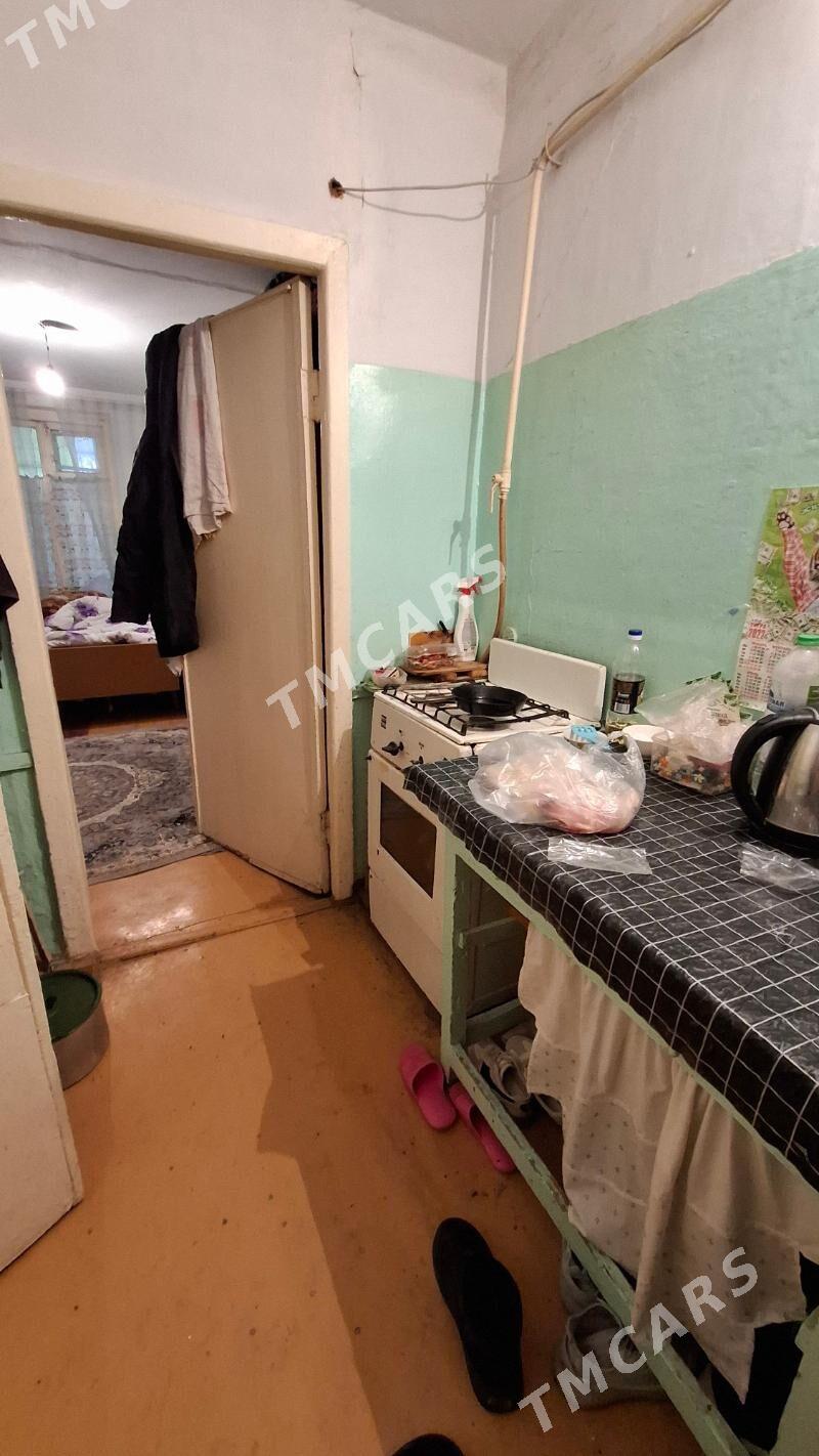 GOSTINKA 3/1 ETAJ  1 KOM 24 M² - Aşgabat - img 3