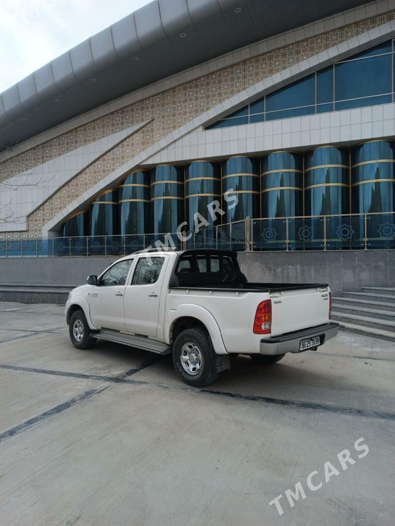 Toyota Hilux 2009 - 215 000 TMT - Balkanabat - img 3