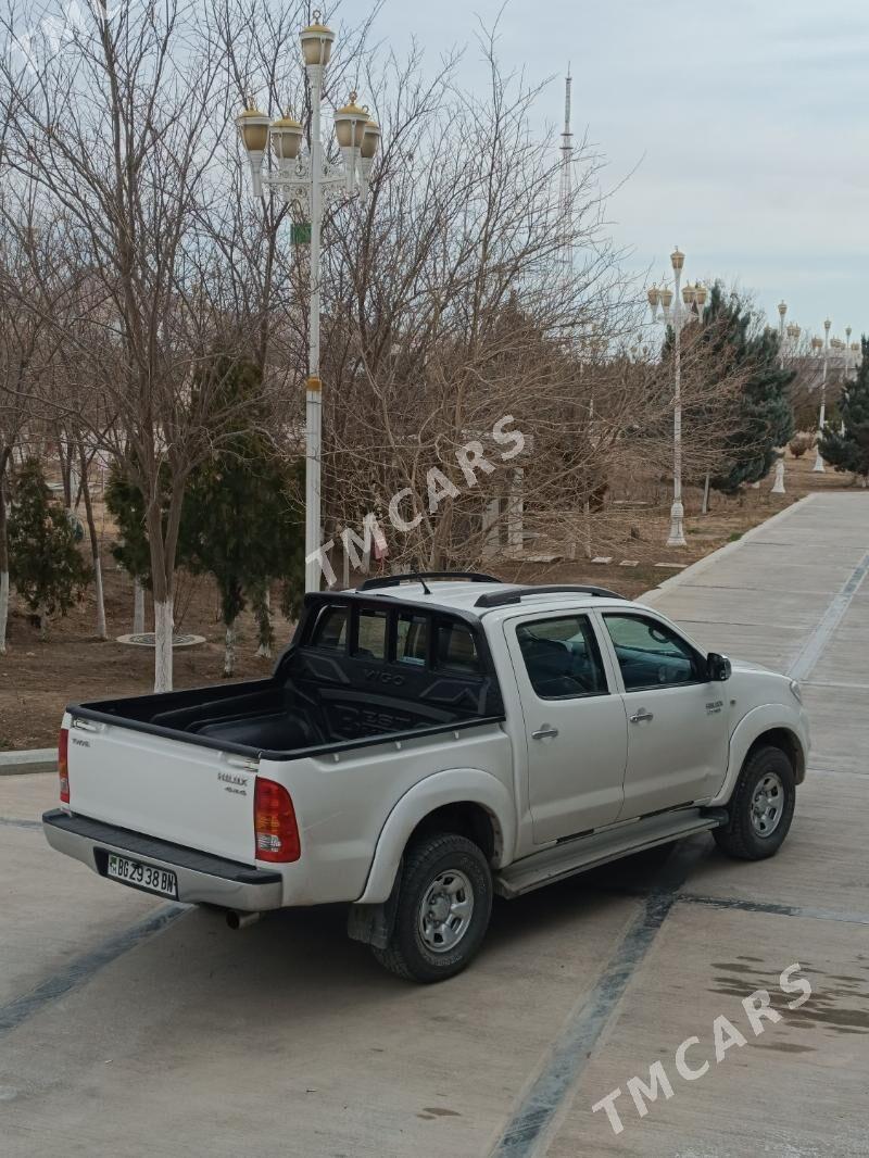 Toyota Hilux 2009 - 215 000 TMT - Balkanabat - img 2