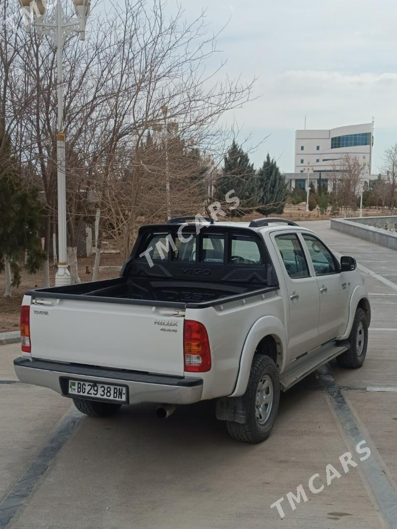 Toyota Hilux 2009 - 215 000 TMT - Balkanabat - img 8