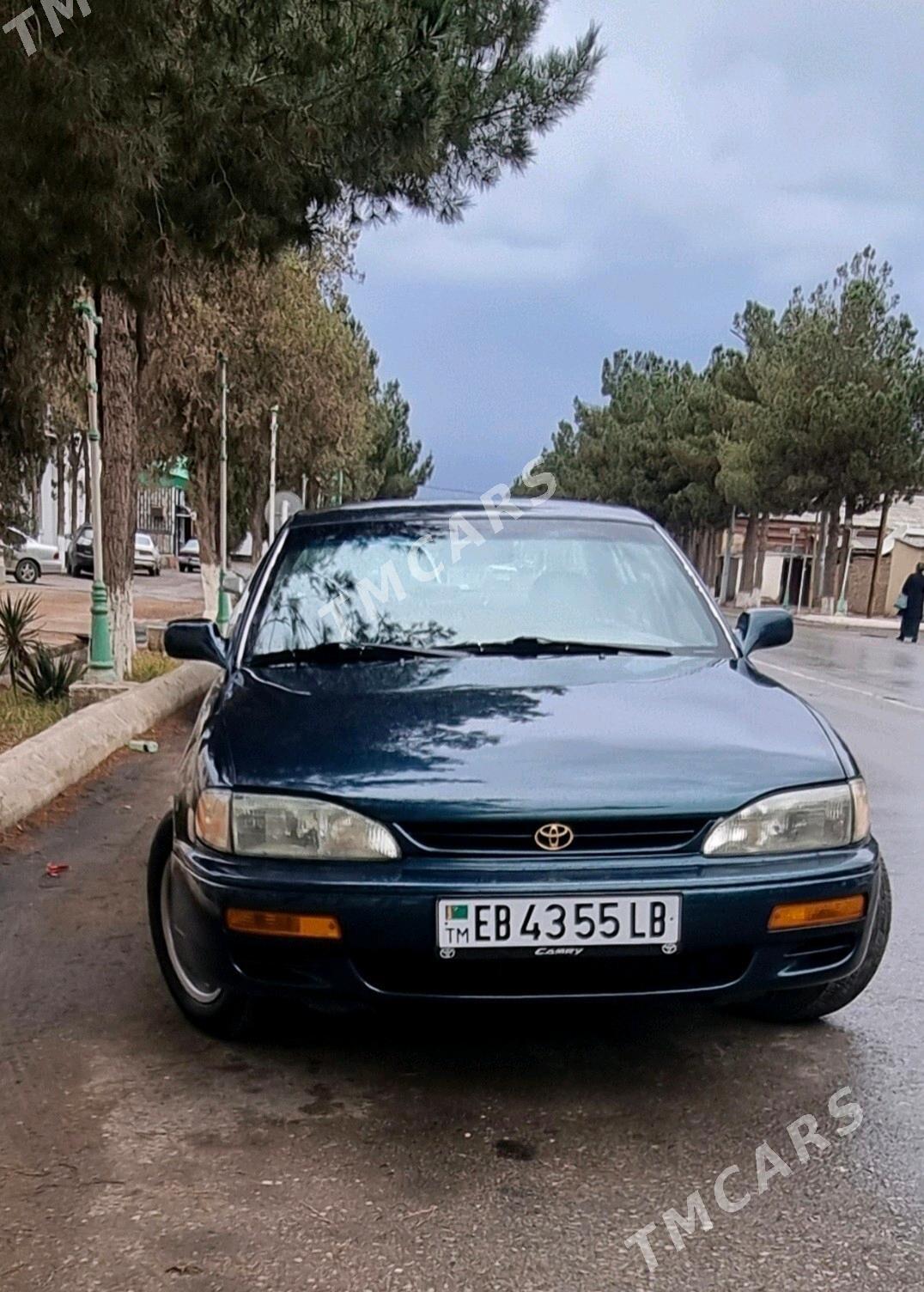 Toyota Camry 1996 - 99 000 TMT - Saýat - img 3