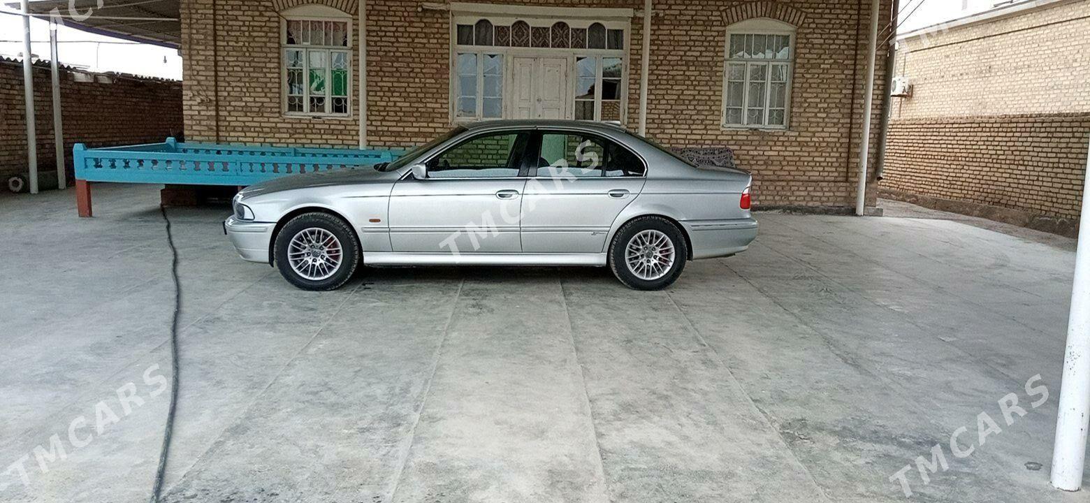 BMW E39 2000 - 112 000 TMT - Мары - img 3