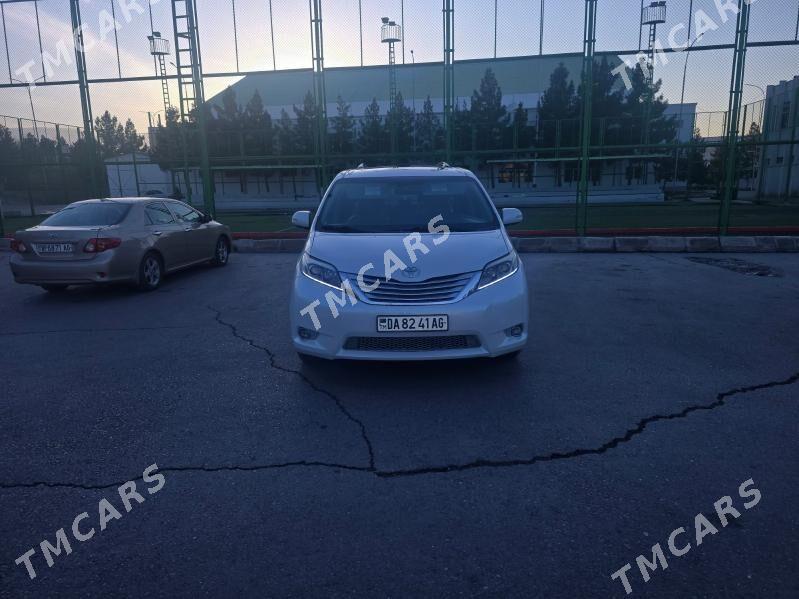 Toyota Sienna 2017 - 340 000 TMT - Ашхабад - img 2