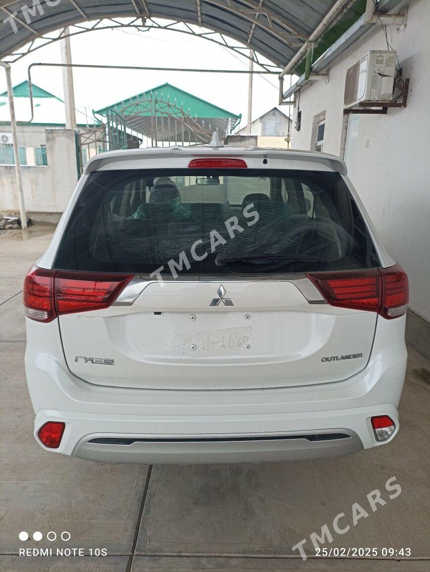 Mitsubishi Outlander 2022 - 295 000 TMT - Aşgabat - img 2