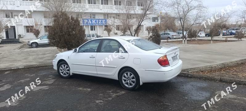 Toyota Camry 2003 - 130 000 TMT - Şabat etr. - img 8