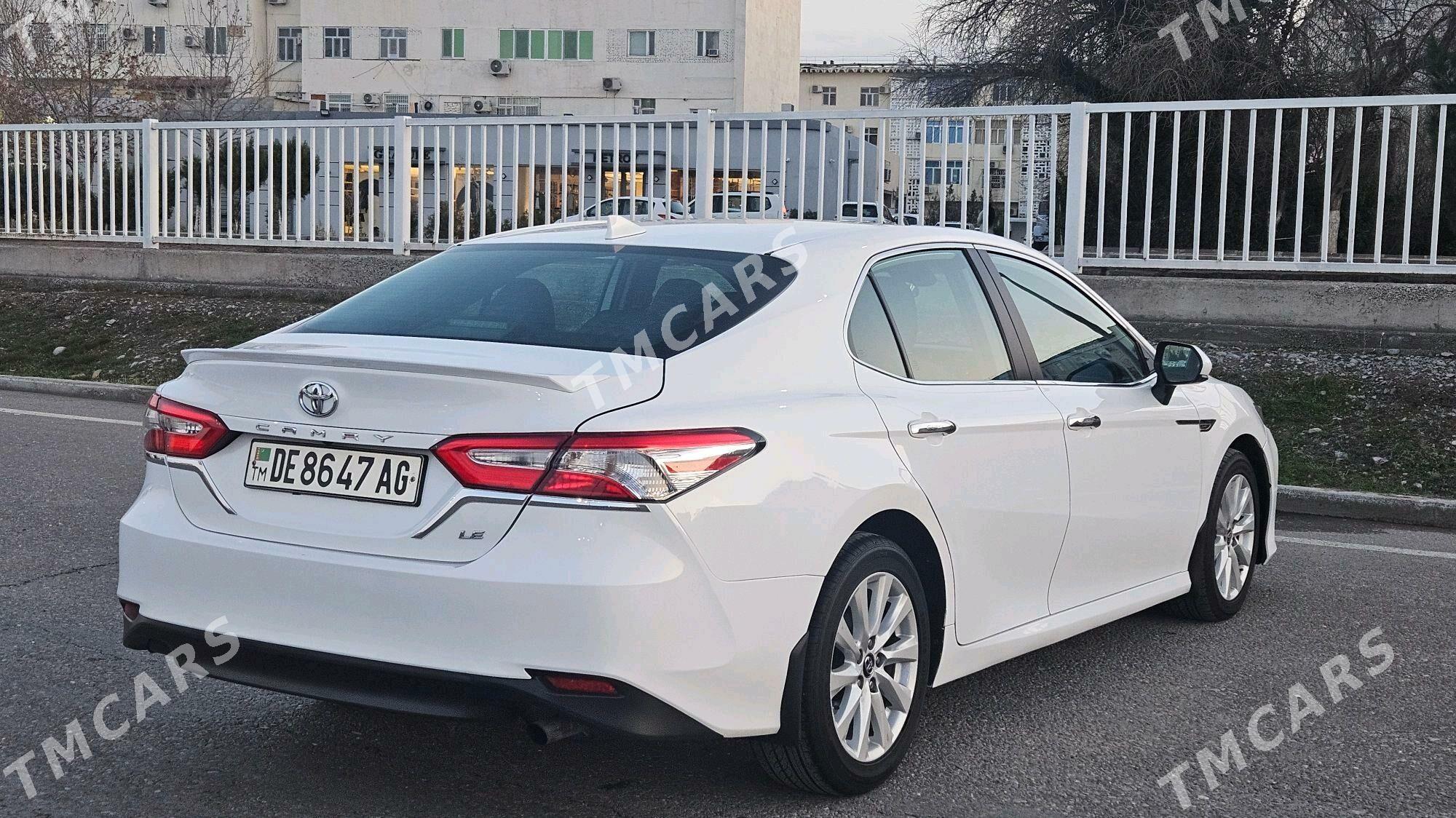 Toyota Camry 2019 - 268 000 TMT - Aşgabat - img 8