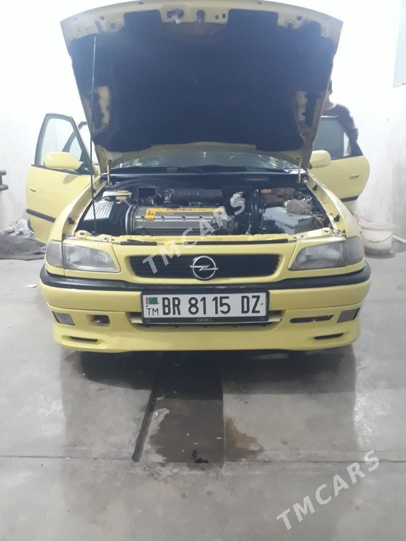 Opel Astra 1995 - 75 000 TMT - Дашогуз - img 7