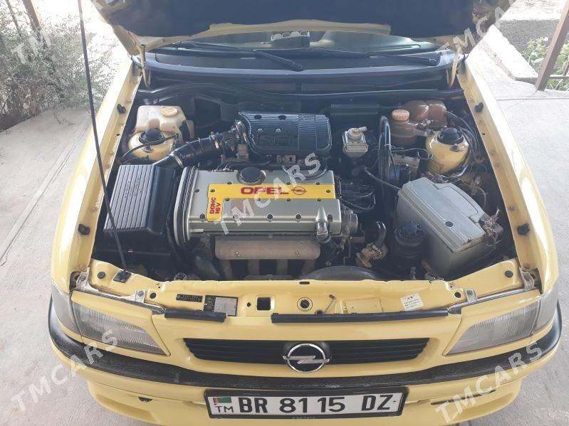 Opel Astra 1995 - 75 000 TMT - Дашогуз - img 3