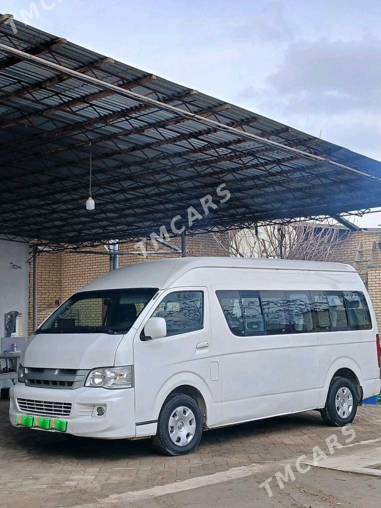 Toyota Hiace 2011 - 160 000 TMT - Halaç - img 4