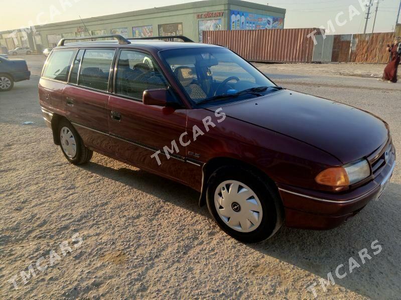 Opel Astra 1992 - 30 000 TMT - Mary - img 3