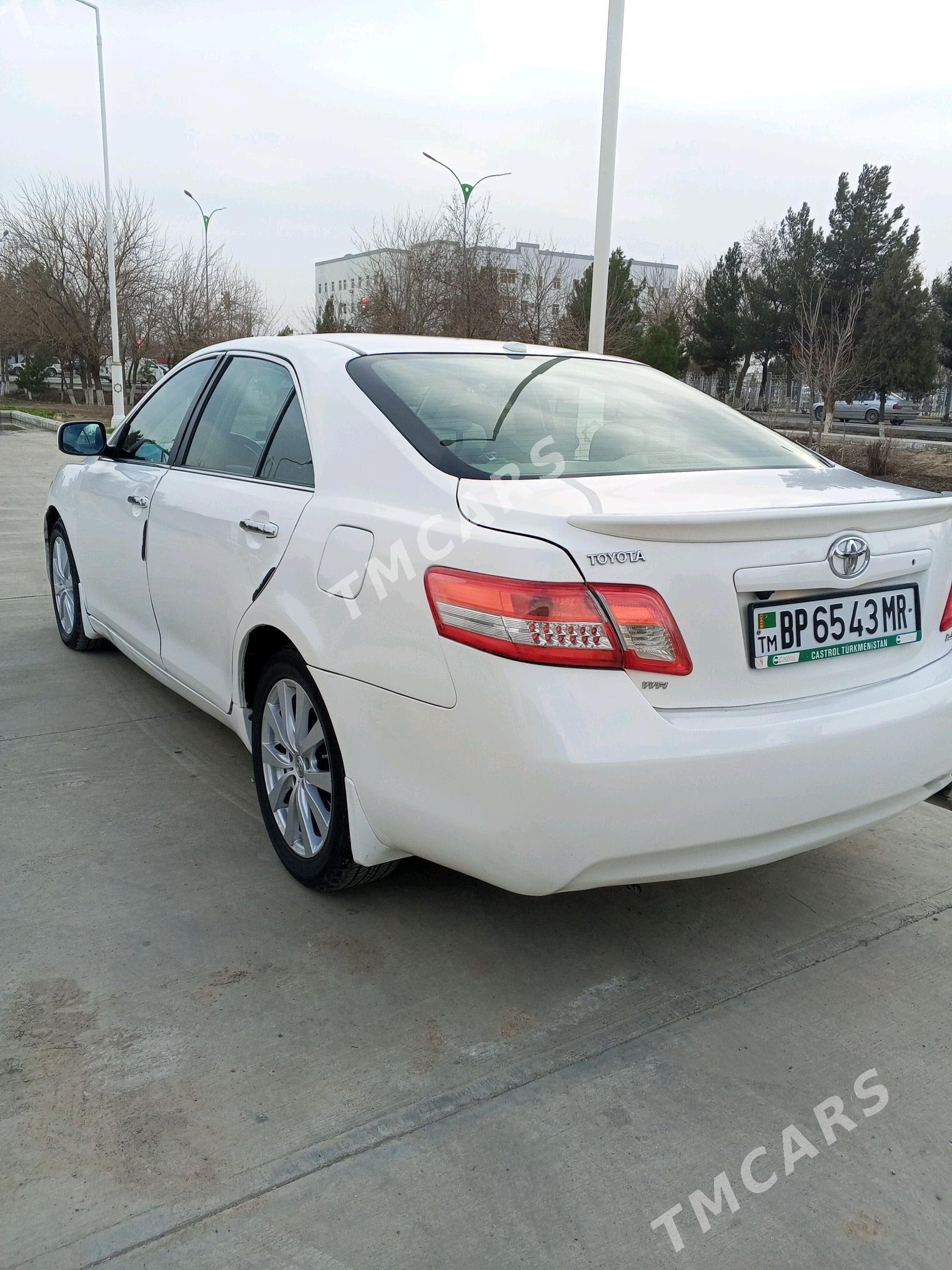 Toyota Camry 2010 - 130 000 TMT - Мары - img 3