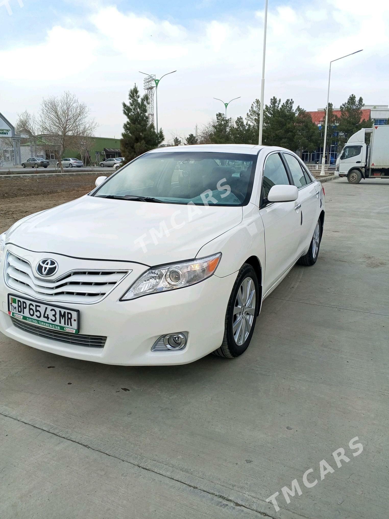 Toyota Camry 2010 - 130 000 TMT - Мары - img 4