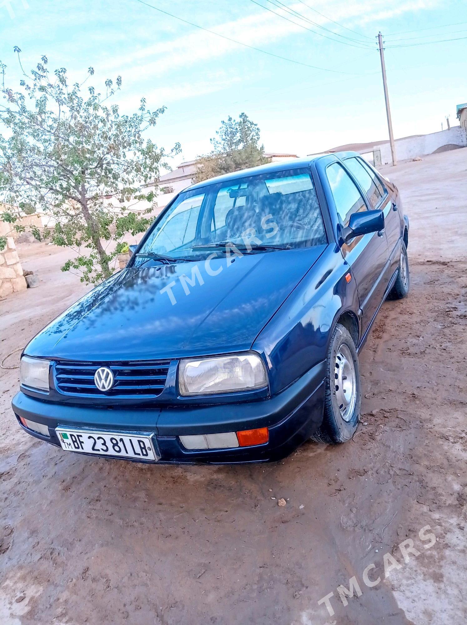 Volkswagen Passat 1994 - 26 000 TMT - Kerki - img 3