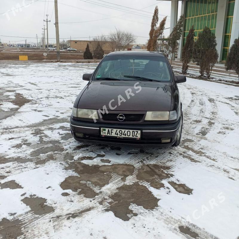 Opel Vectra 1993 - 38 000 TMT - Губадаг - img 3