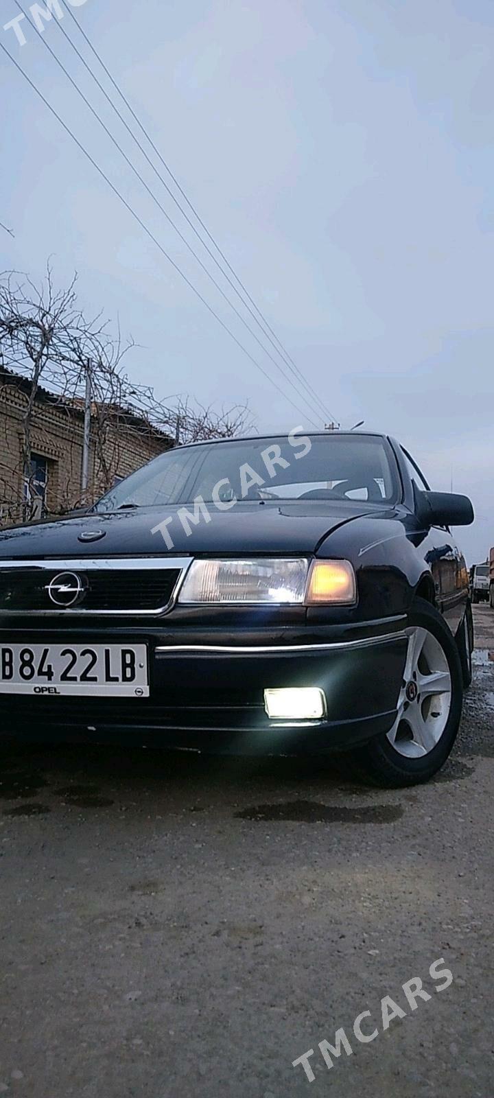 Opel Vectra 1993 - 46 000 TMT - Сакар - img 2