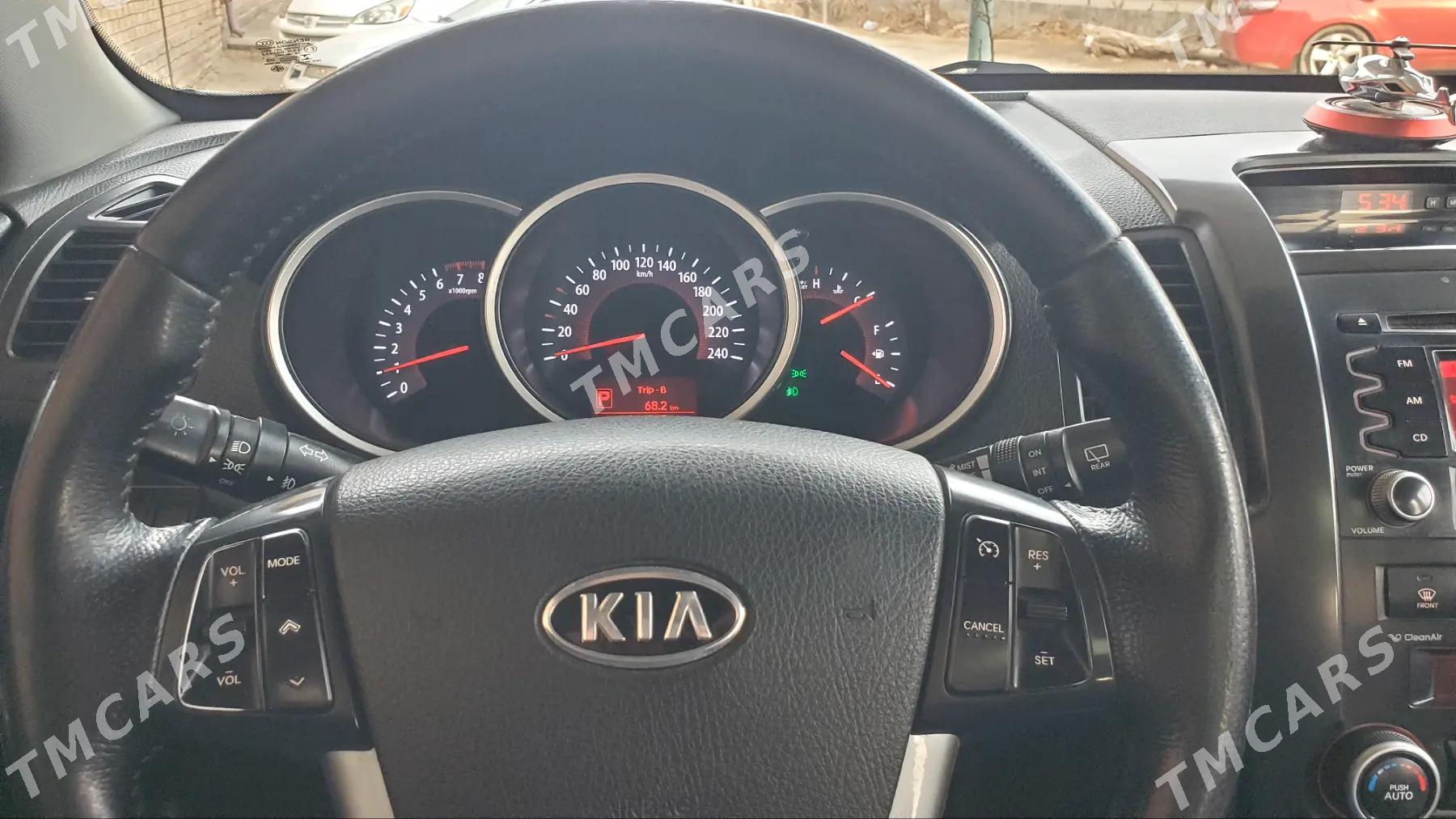 Kia Sorento 2010 - 170 000 TMT - Дашогуз - img 8